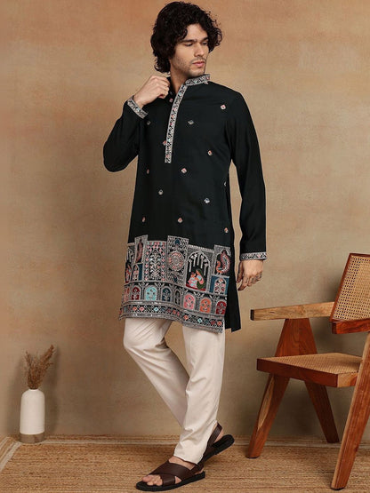 Men Embroidered Mandarin Collar Knee Length Straight Kurta