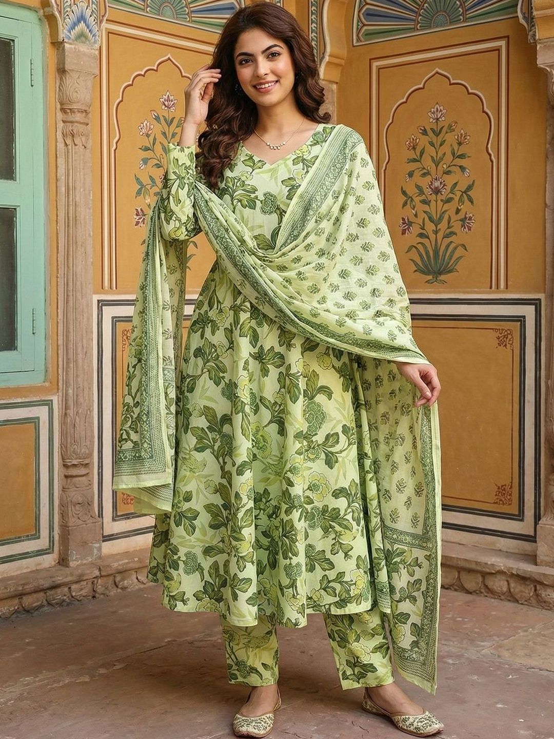 Women Floral Printed Regular Pure Cotton Kurta with Trousers & With Dupatta