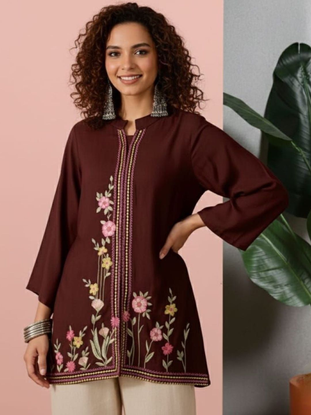 Women Mandarin Collar Embroidered Tunic