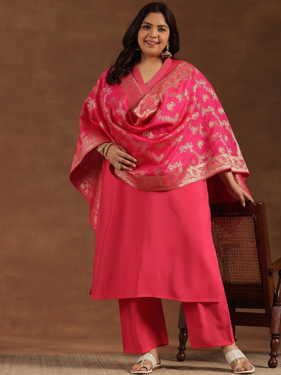 Plus Size V-Neck Regular Straight Kurta With Palazzos & Dupatta