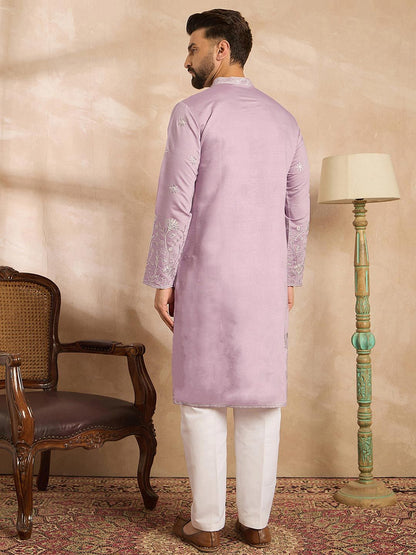 Men Embroidered Straight Kurta