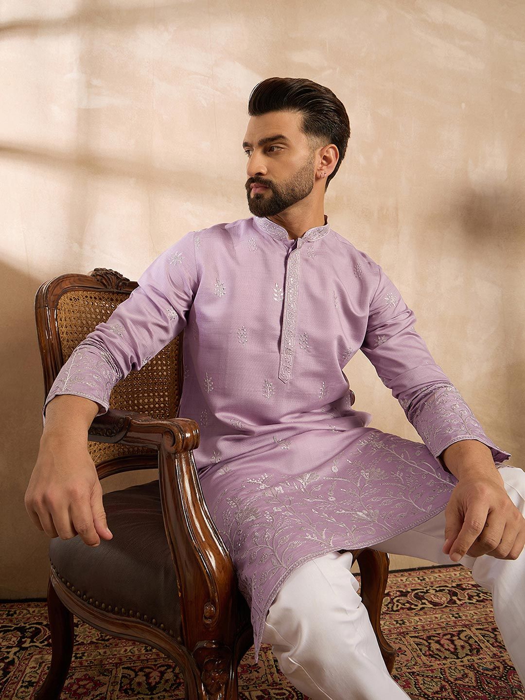 Men Embroidered Straight Kurta