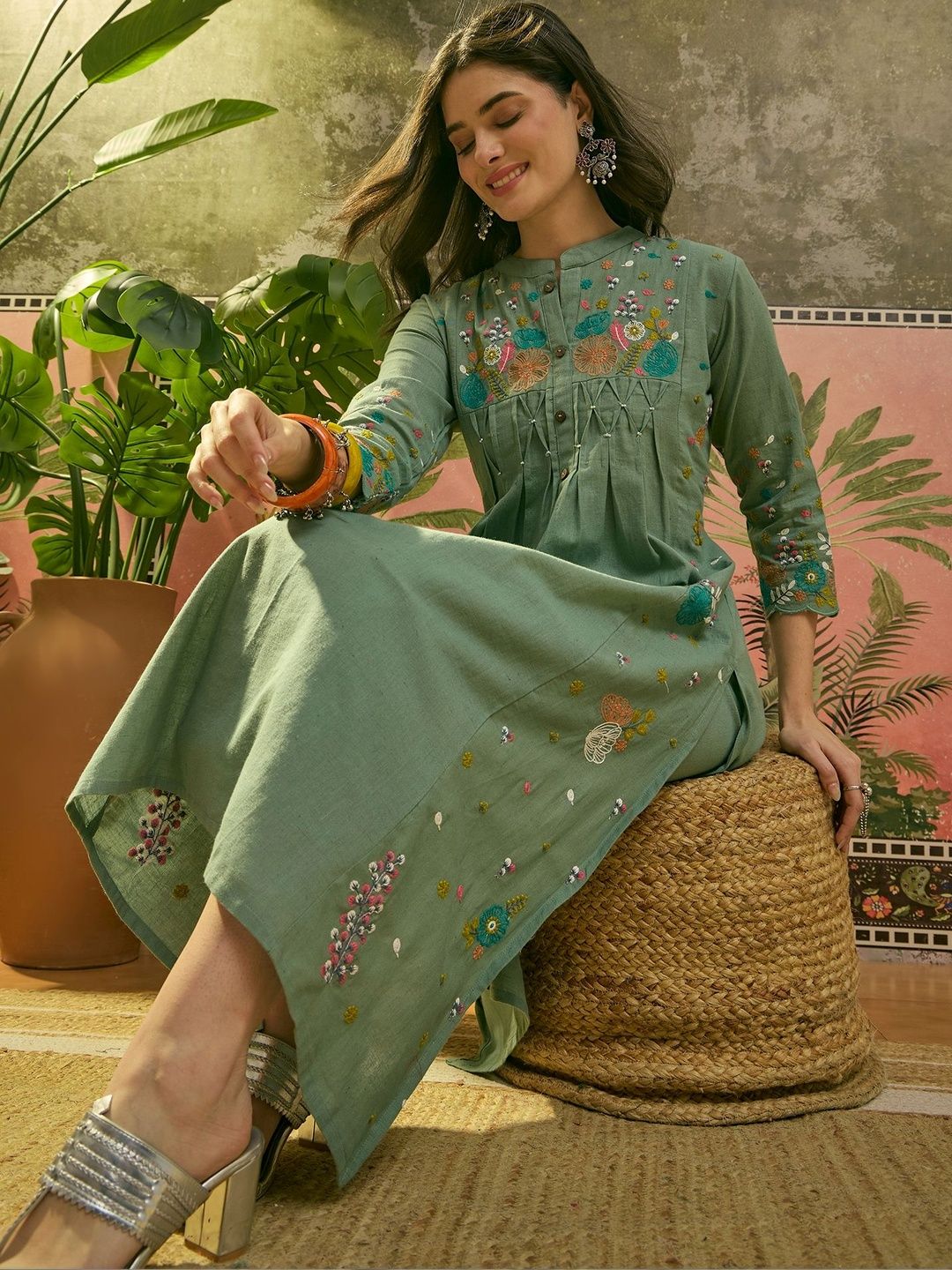 Embroidered Mandarin Collar Kurta & Trousers