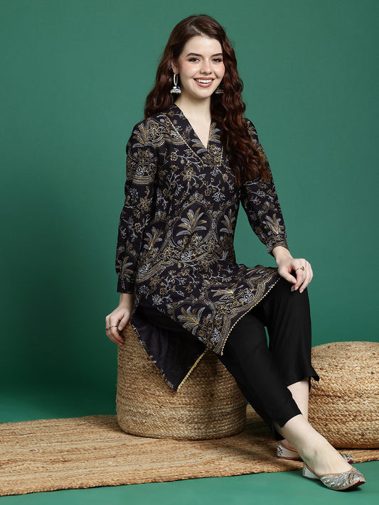 Floral Printed V-Neck Cuffed Sleeves Regular Gotta Patti Kurta with Trousers