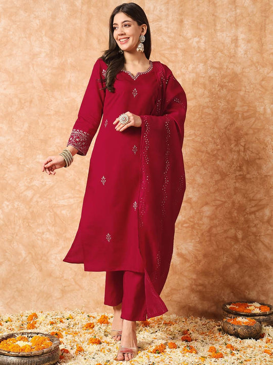 Ethnic Motifs Embroidered Kurta & Trousers With Dupatta