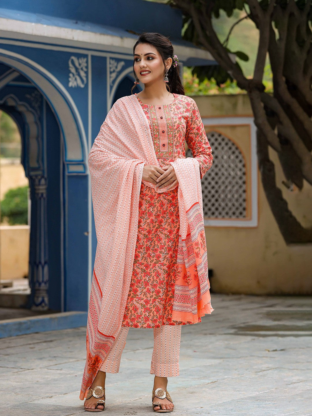 Floral Printed Gotta Patti Kurta & Trousers With Dupatta