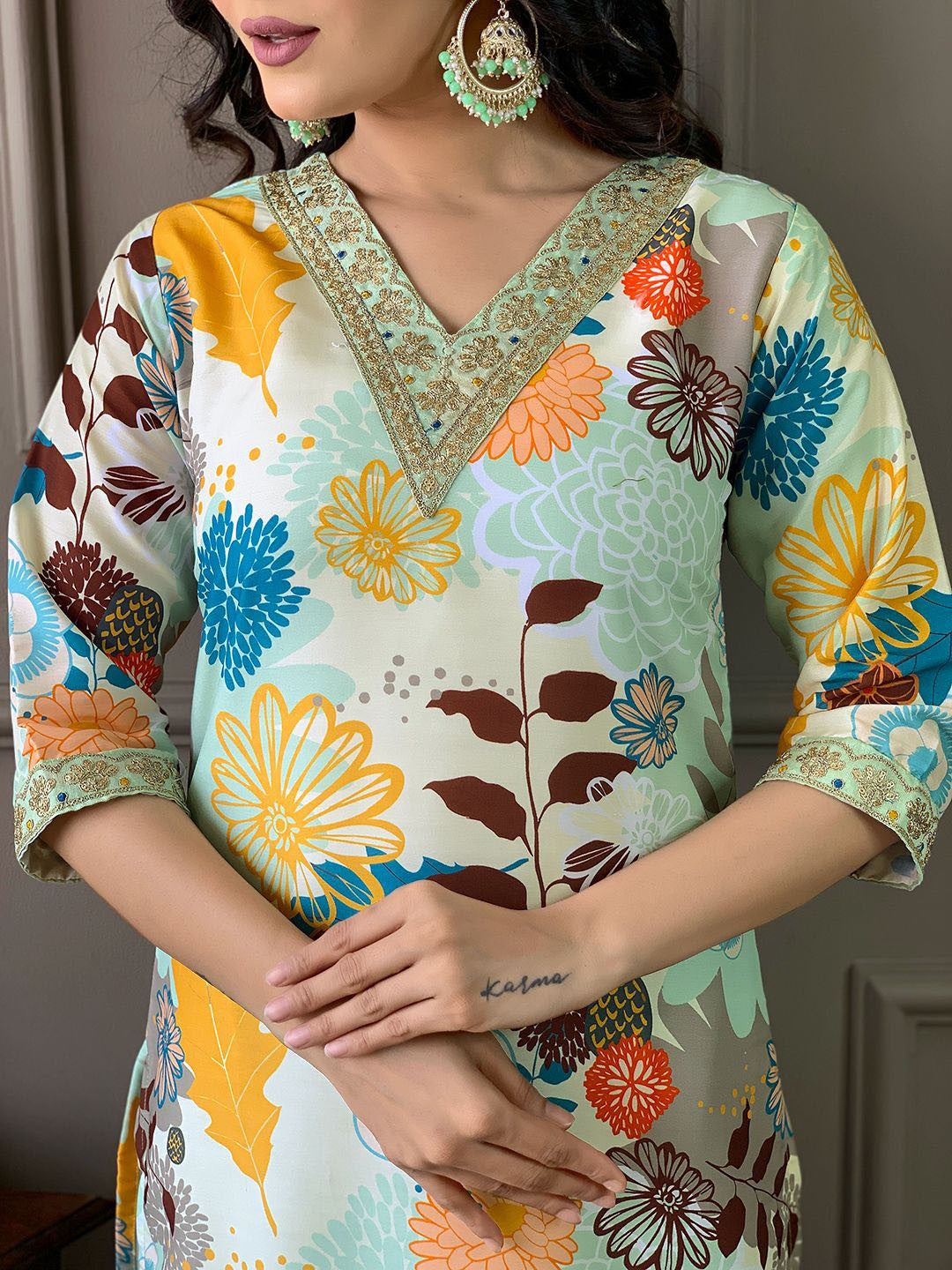 Floral Printed Regular Zari Kurta ,Trousers & Dupatta