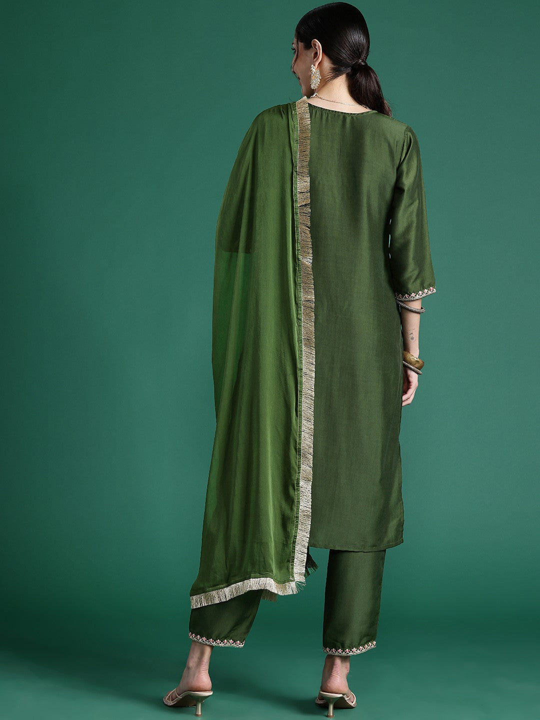 Floral Yoke Design Sequinned Kurta with Trousers & Dupatta