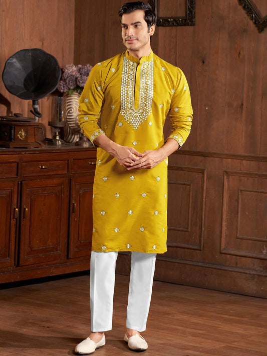 Embroidered Mandarin Collar Kurta & Pyjamas
