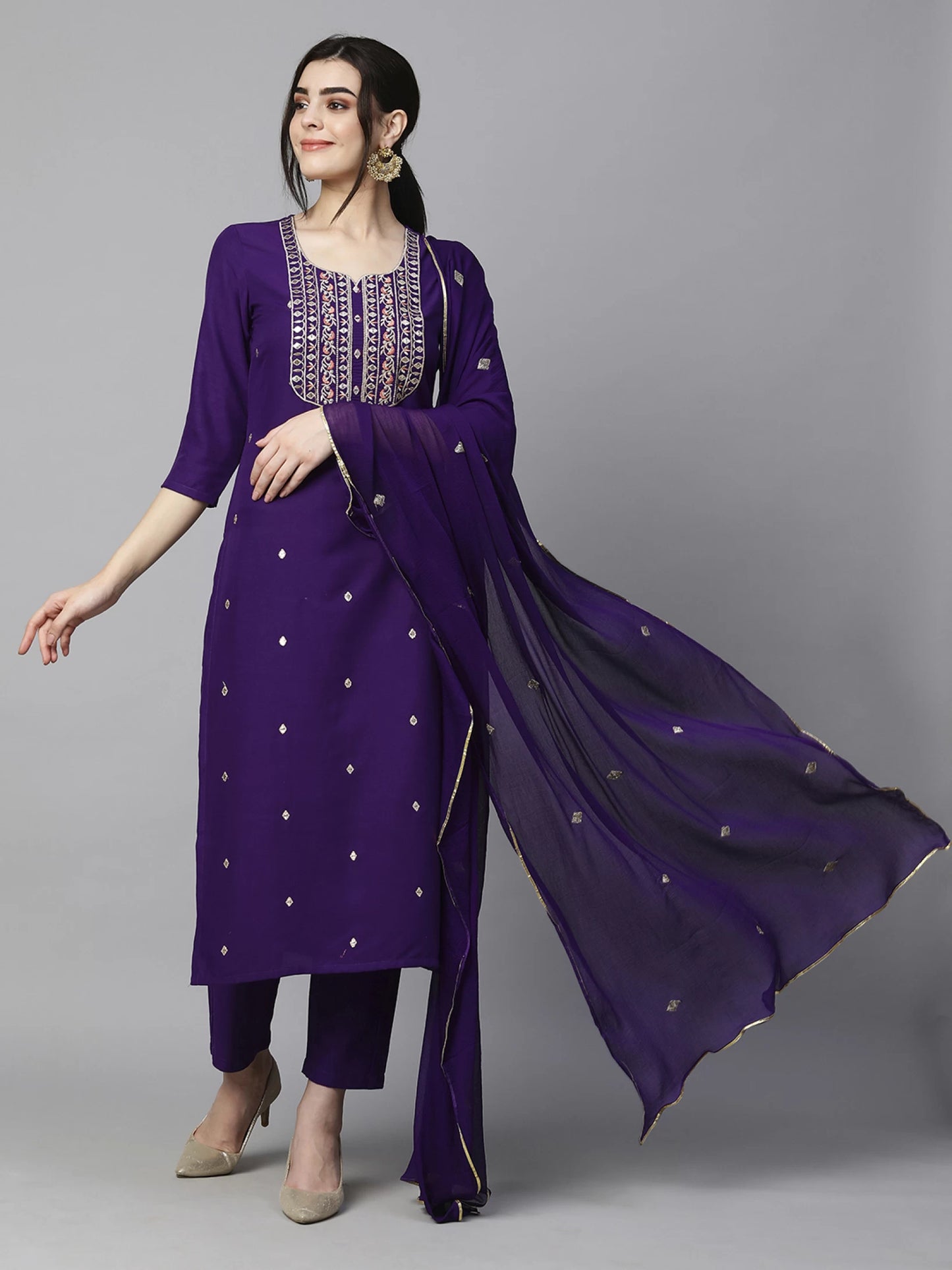 Women Cotton Blend Kurta Pant Dupatta Set