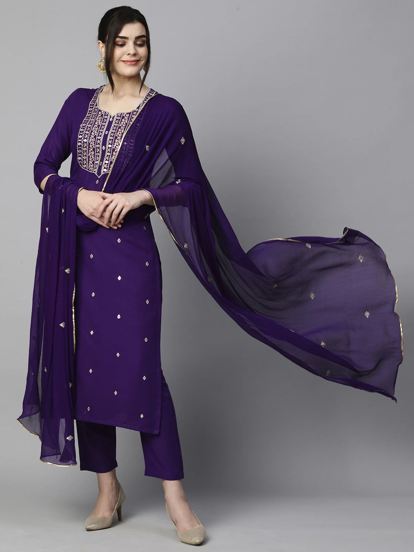 Women Cotton Blend Kurta Pant Dupatta Set