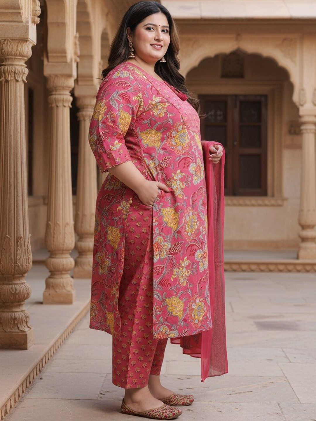 Women Floral Printed Regular Pure Cotton Kurta with Trousers & With Dupatta