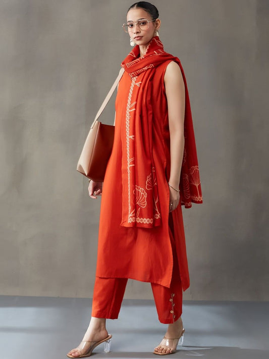 Everyday Workwear Women Ethnic Motifs Dyed Regular Pure Cotton Kurta with Trousers & With Dupatta