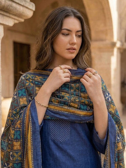 Women Regular Kurta with Trousers & With Dupatta