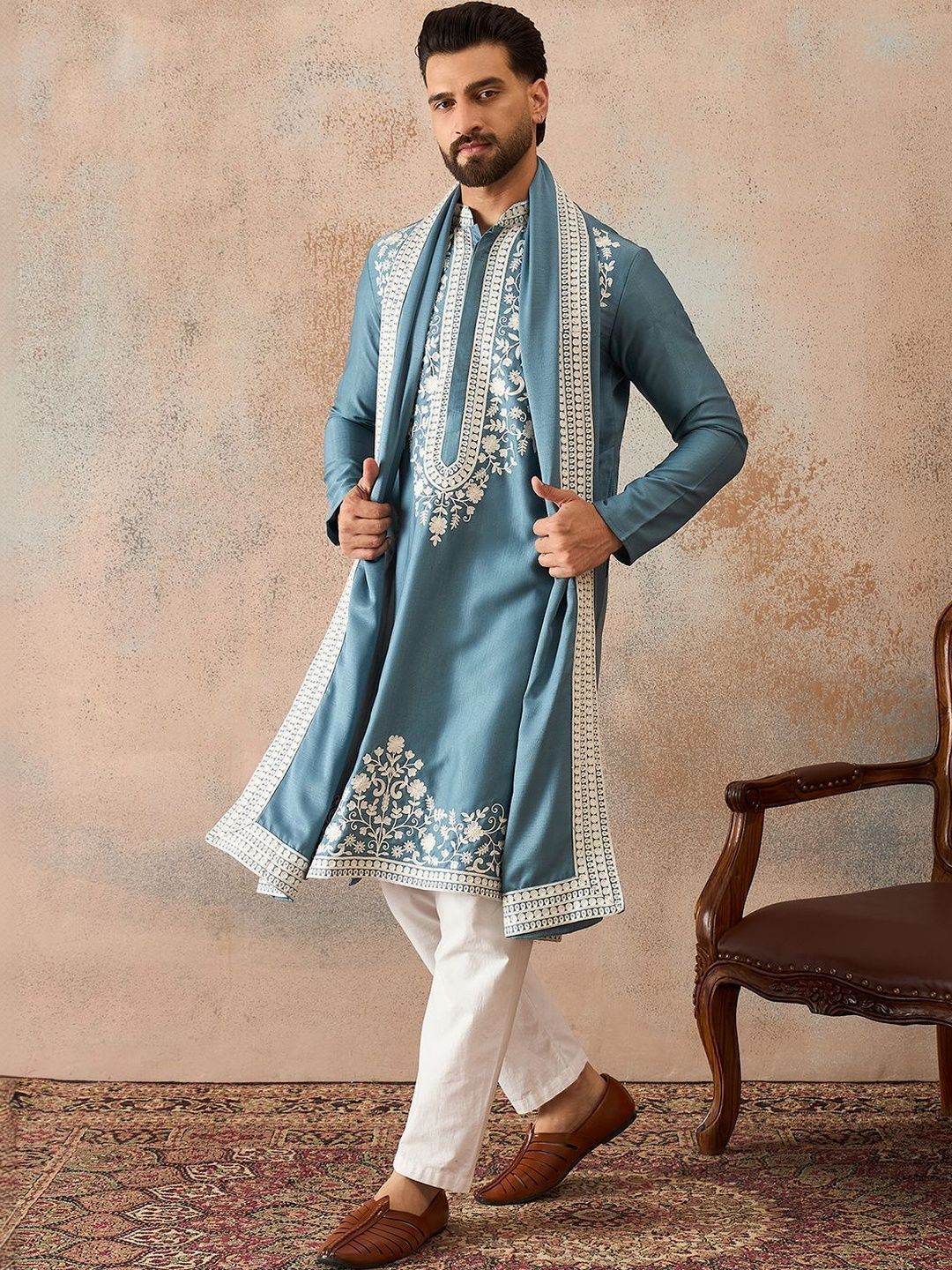 Men Embroidered Thread Work Kurta