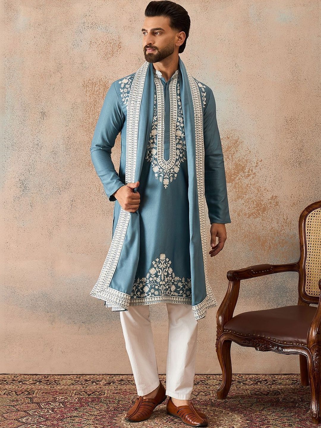 Men Embroidered Thread Work Kurta