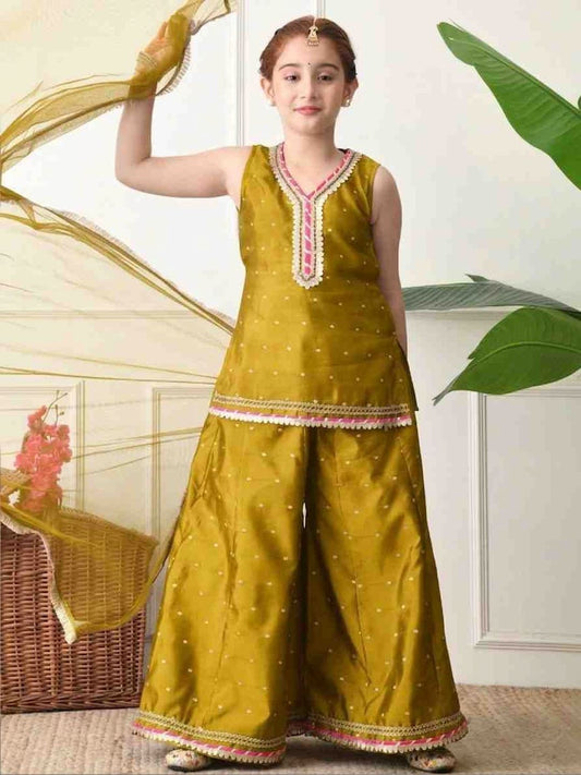 Girls Ethnic Motifs Printed Regular Gotta Patti Kurta with Sharara & With Dupatta