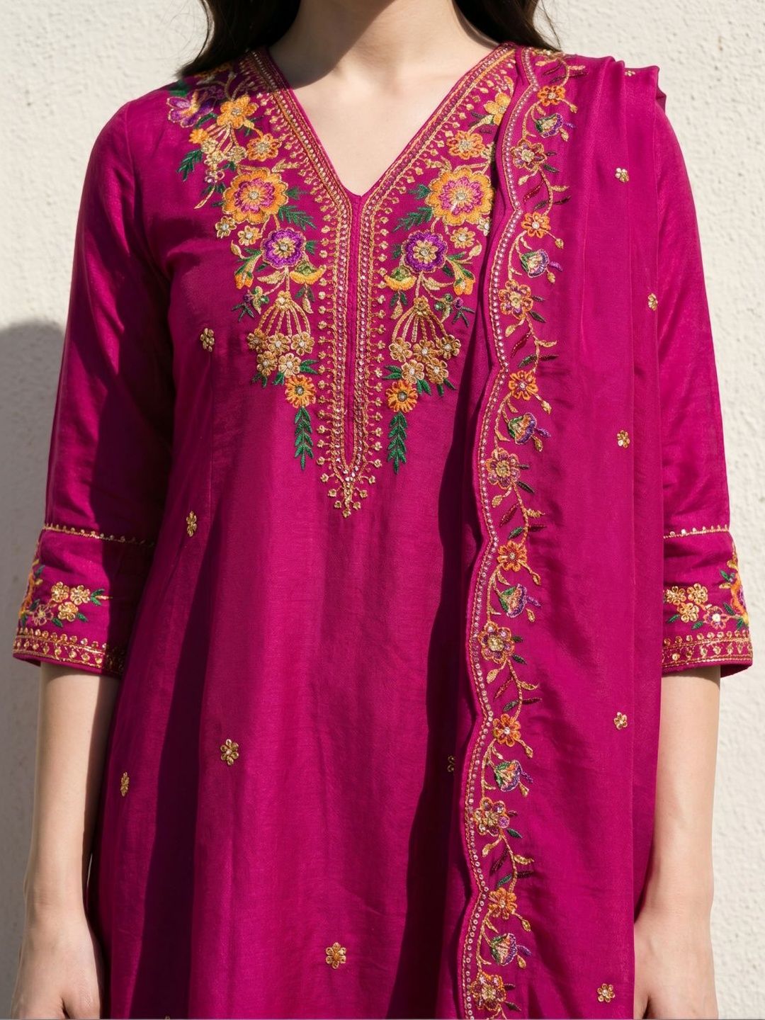 Women Ethnic Motifs Embroidered Regular Thread Work Kurta with Trousers & With Dupatta
