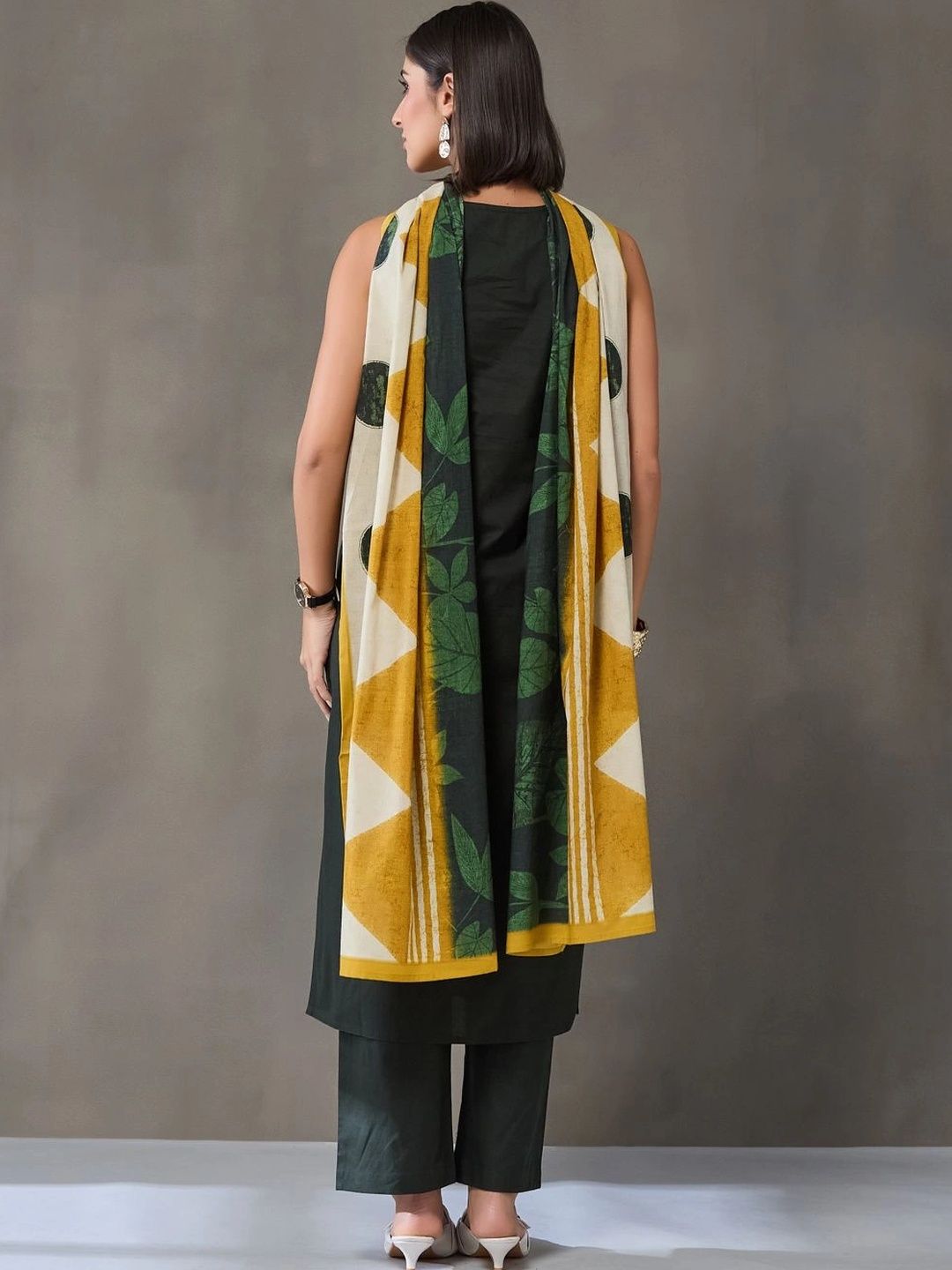 Women Ethnic Motifs Regular Pure Cotton Kurta with Trousers & With Dupatta