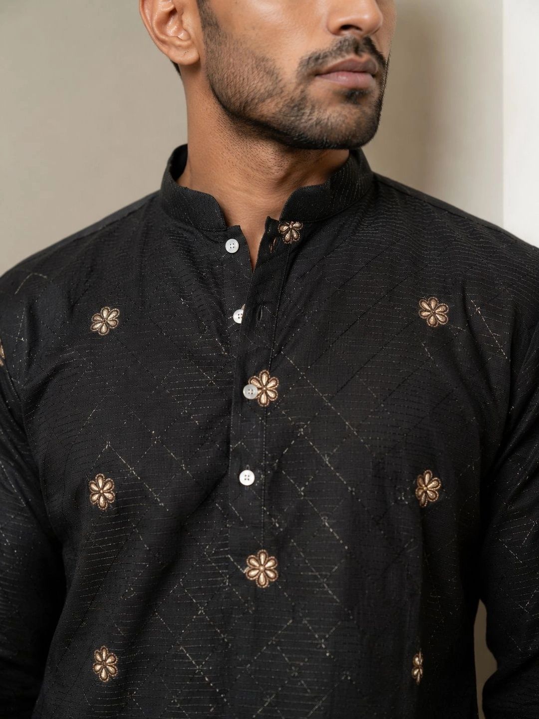 Men Embroidered & Printed Short Kurta