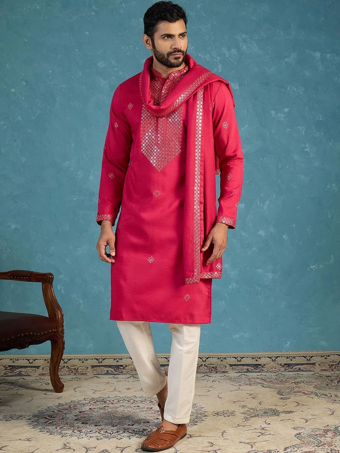 Men Embellished Mirror Work Kurta With Dupatta