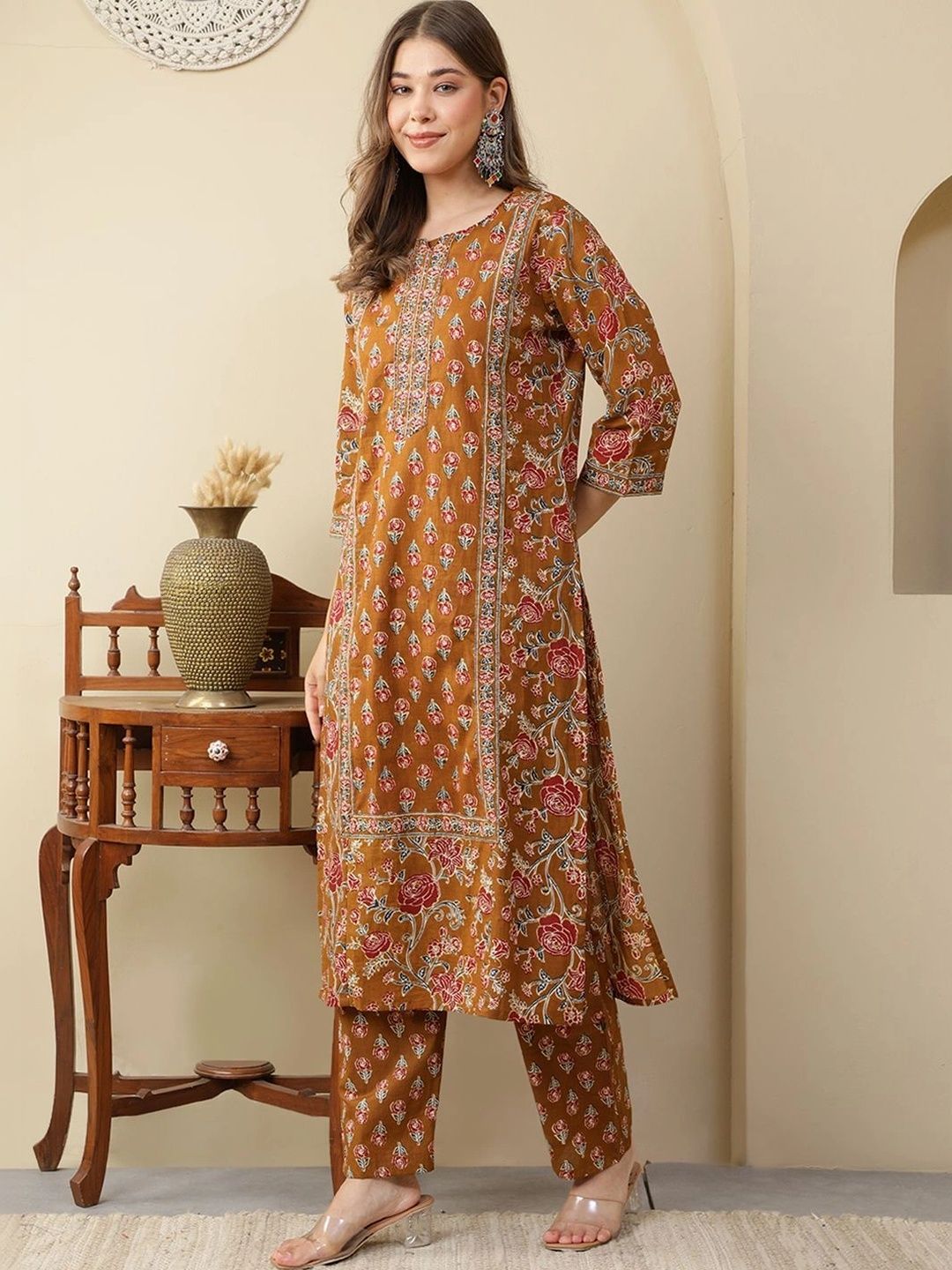 Women Ethnic Motifs Printed Regular Pure Cotton Kurta with Trousers & With Dupatta