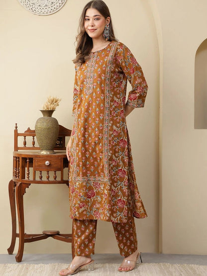 Women Ethnic Motifs Printed Regular Pure Cotton Kurta with Trousers & With Dupatta