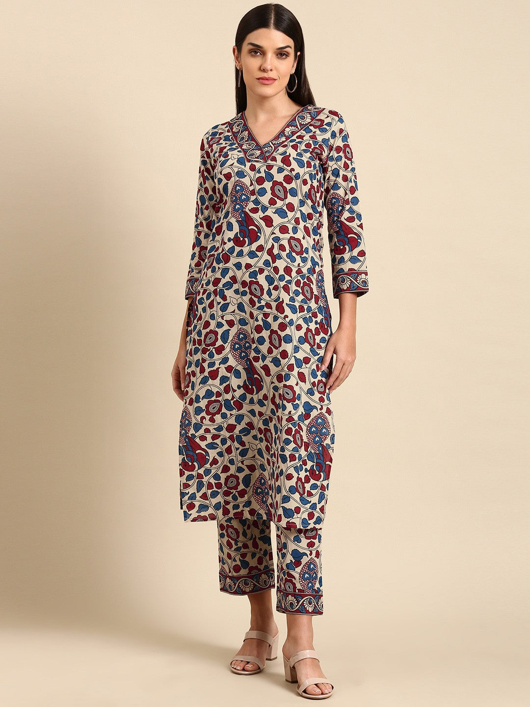 Women Beige Floral Printed Pure Cotton Kurta with Trousers