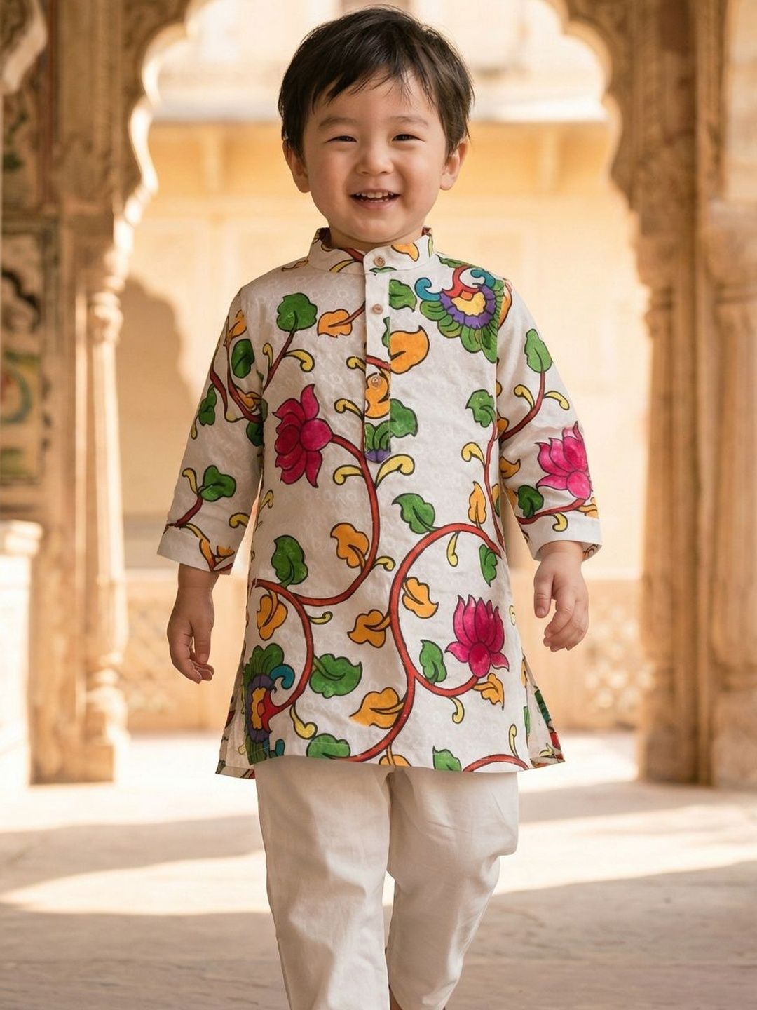 Boys Ethnic Motifs Embroidered Regular Chikankari Pure Cotton Kurta with Pyjamas