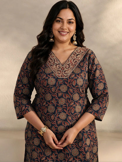 Women Ethnic Motifs Printed Regular Thread Work Kurta with Trousers & With Dupatta