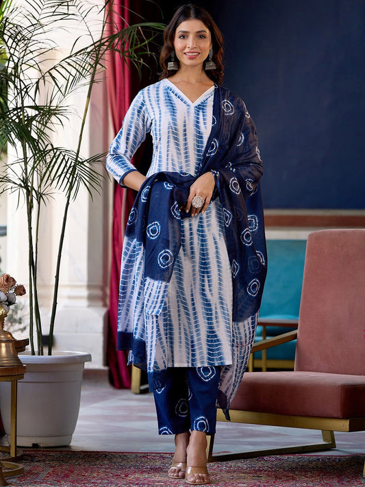 Women Ethnic Motifs Printed Regular Kurta with Trousers & With Dupatta