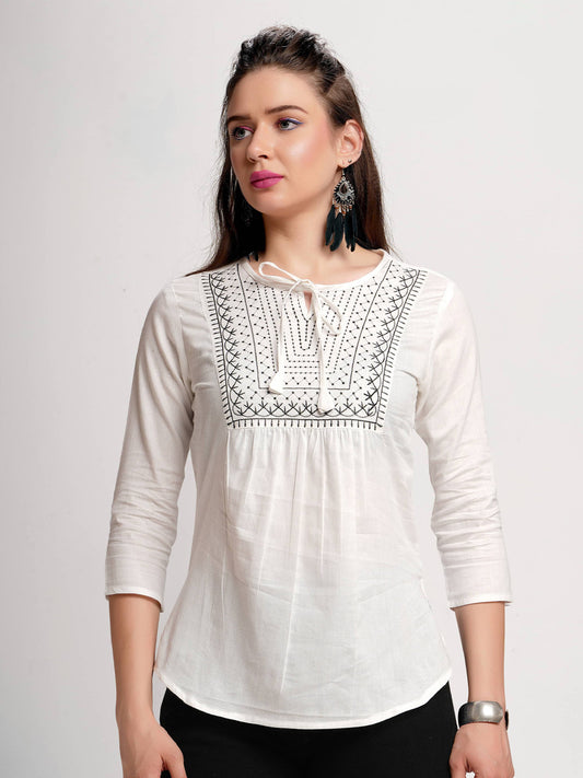 Women Printed Tie-Up Neck Top