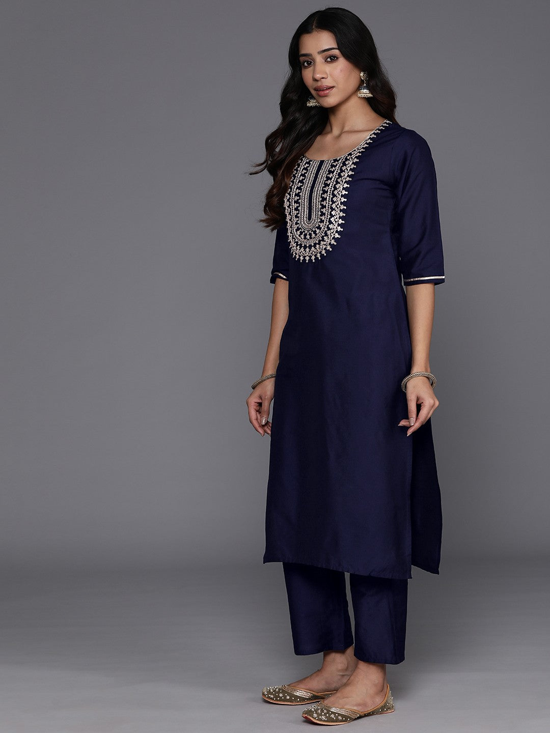 Women Floral Yoke Design Regular Kurta with Trousers & With Dupatta