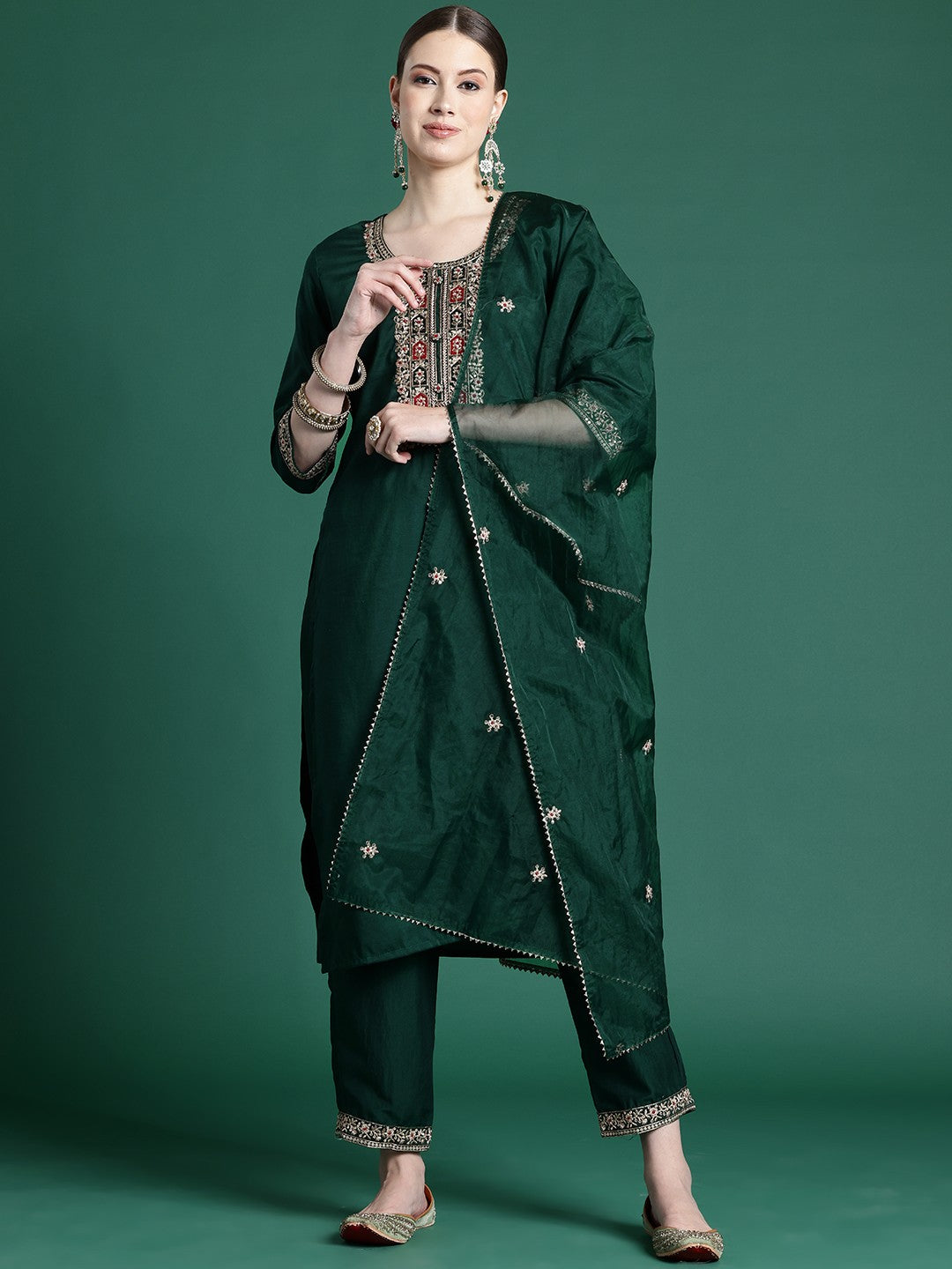 Women Floral Embroidered Regular Thread Work Kurta with Trousers & With Dupatta