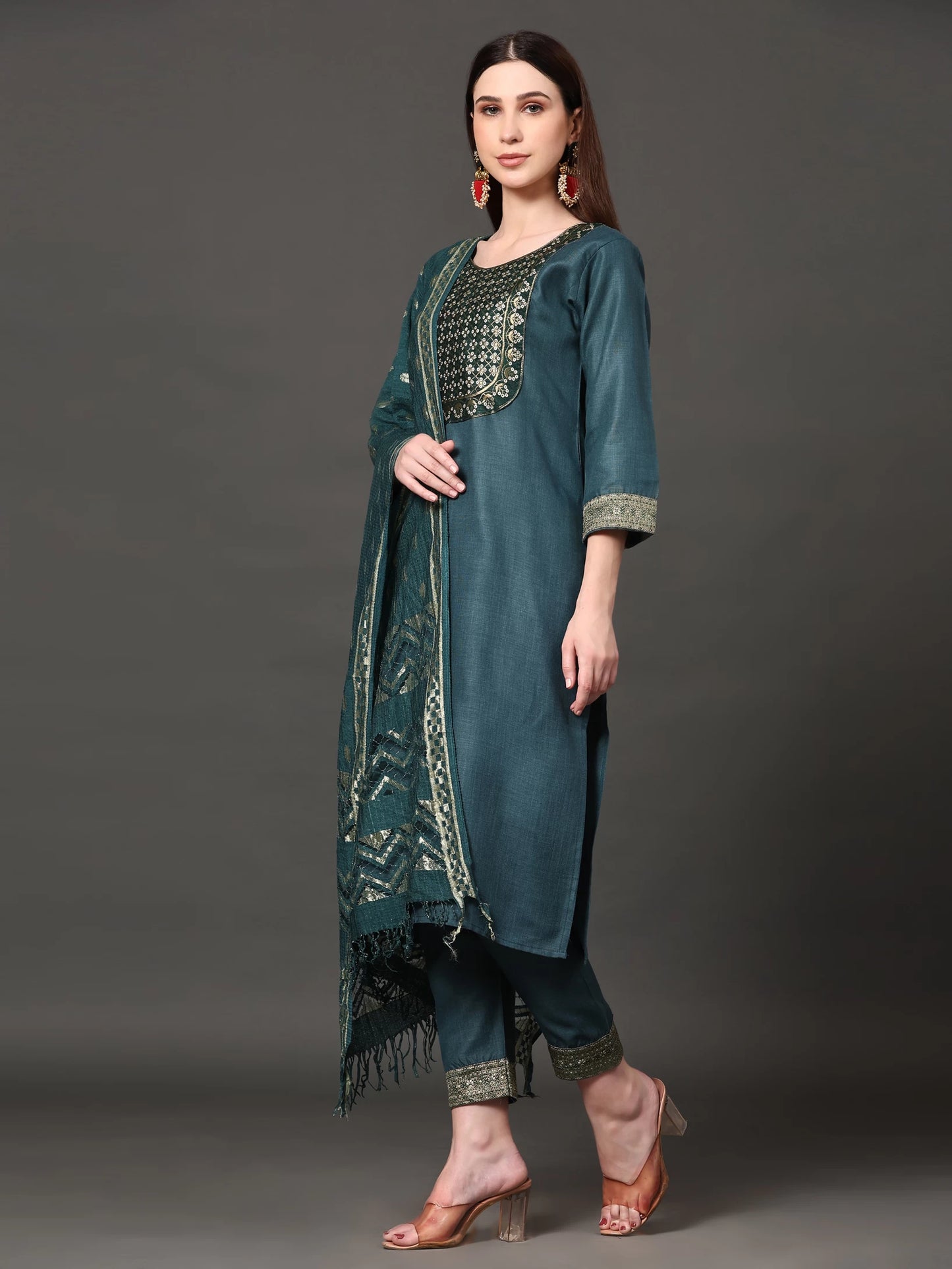 Women Cotton Blend Kurta Pant Dupatta Set