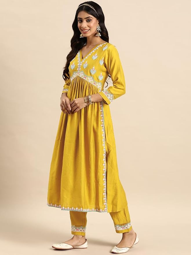 Women's Rayon Embroidered Alia Cut Regular Kurta With Pant