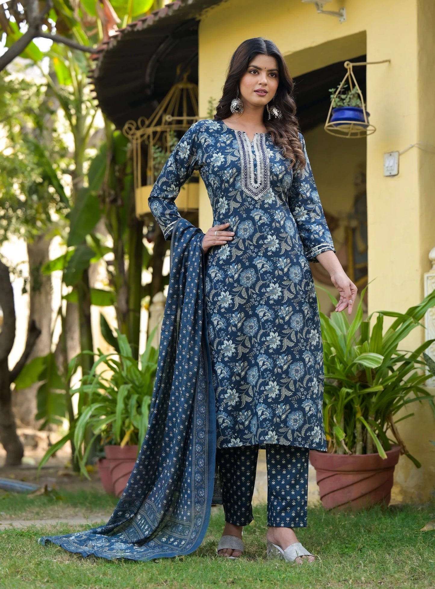 Women Viscose Rayon Kurta Pant Dupatta Set