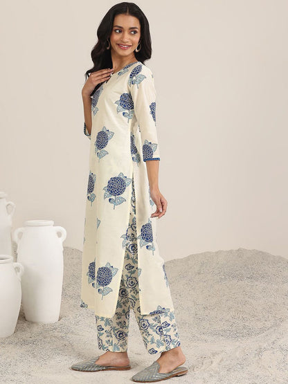 Women Floral Printed Regular Kurta with Trousers & With Dupatta