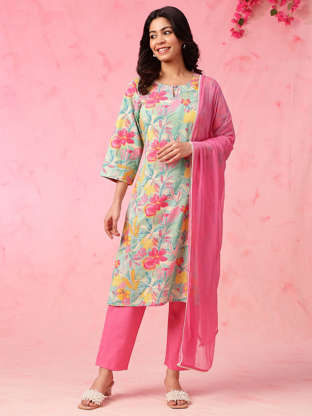 Women Floral Printed Regular Pure Cotton Kurta with Trousers & With Dupatta