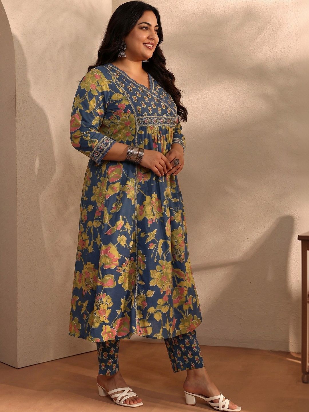 Women Floral Printed Angrakha Kurta with Trousers & With Dupatta