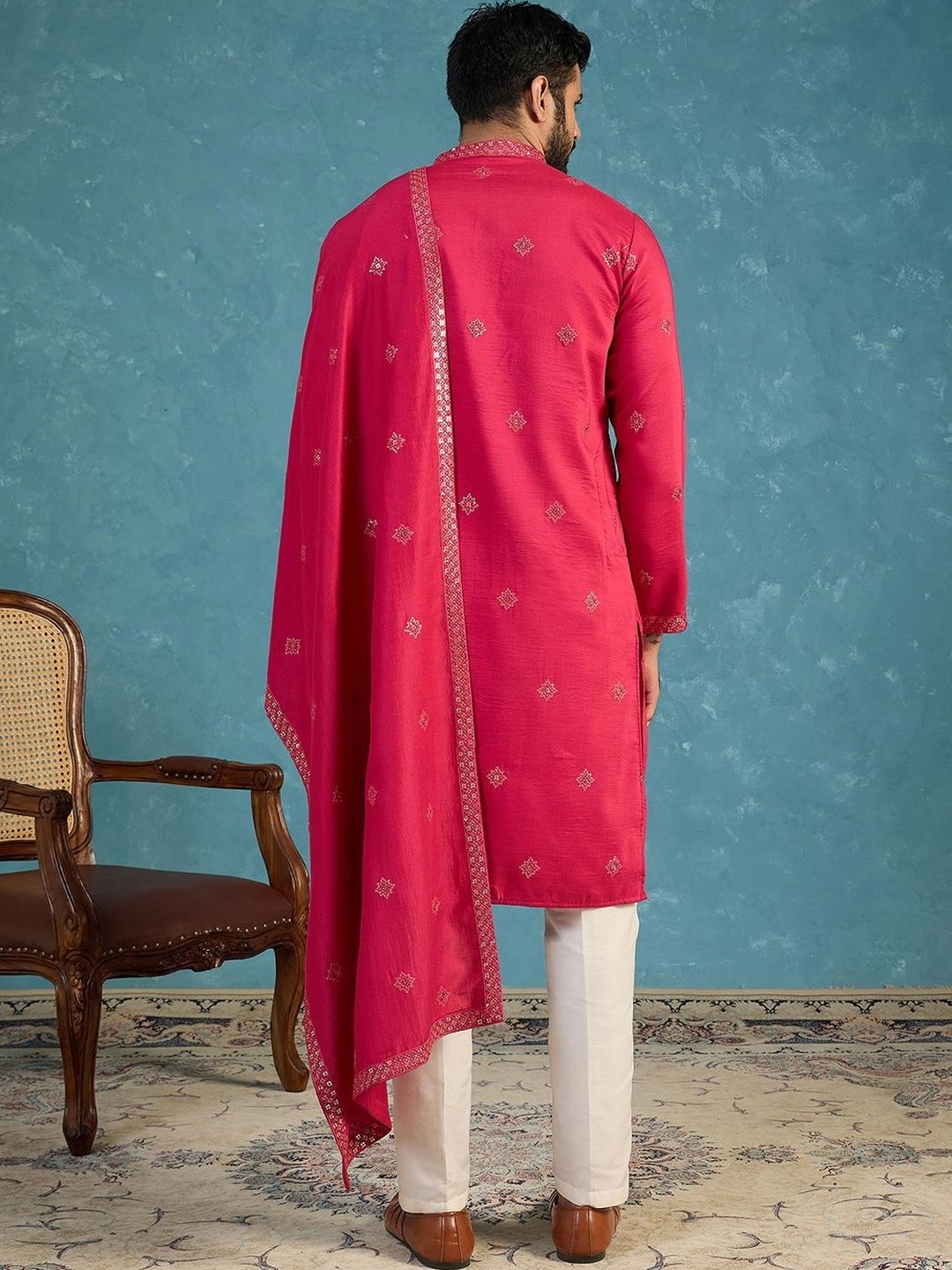 Men Embellished Mirror Work Kurta With Dupatta