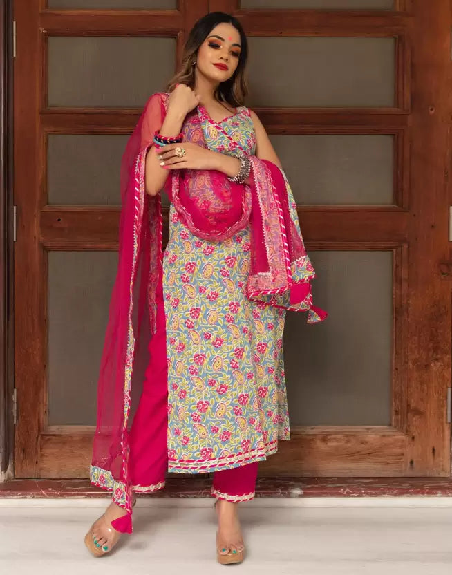 Women Floral Cotton Blend Kurta Pyjama Dupatta Set