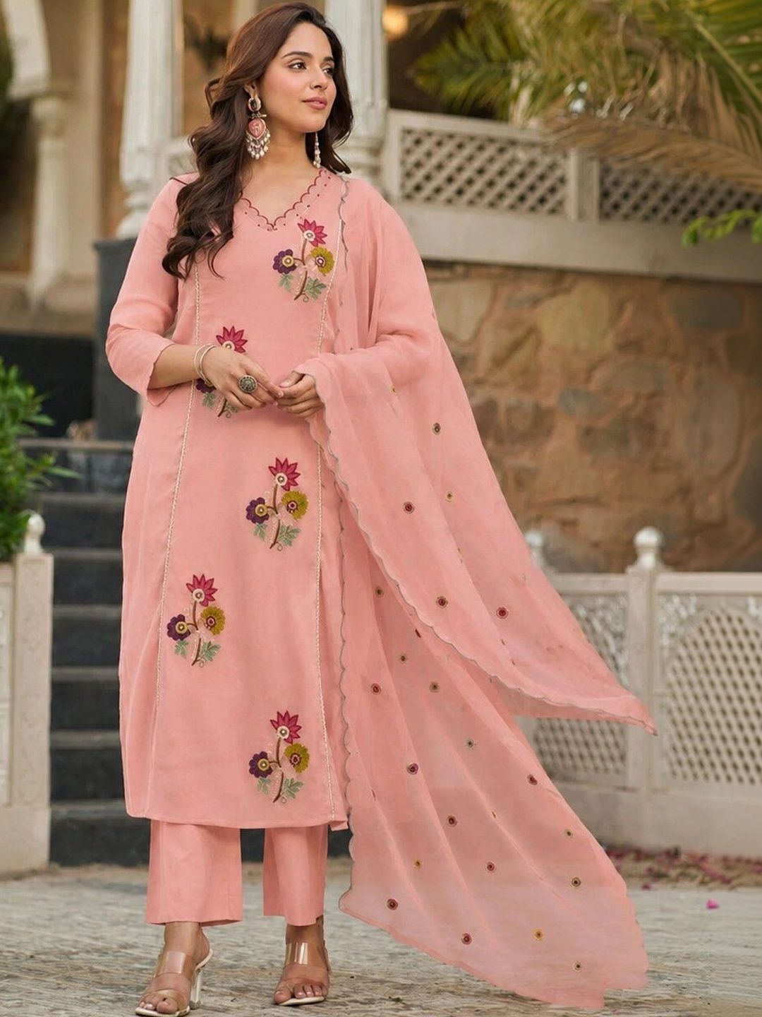 Women Floral Embroidered Regular Thread Work Raw Silk Kurta with Palazzos & With Dupatta