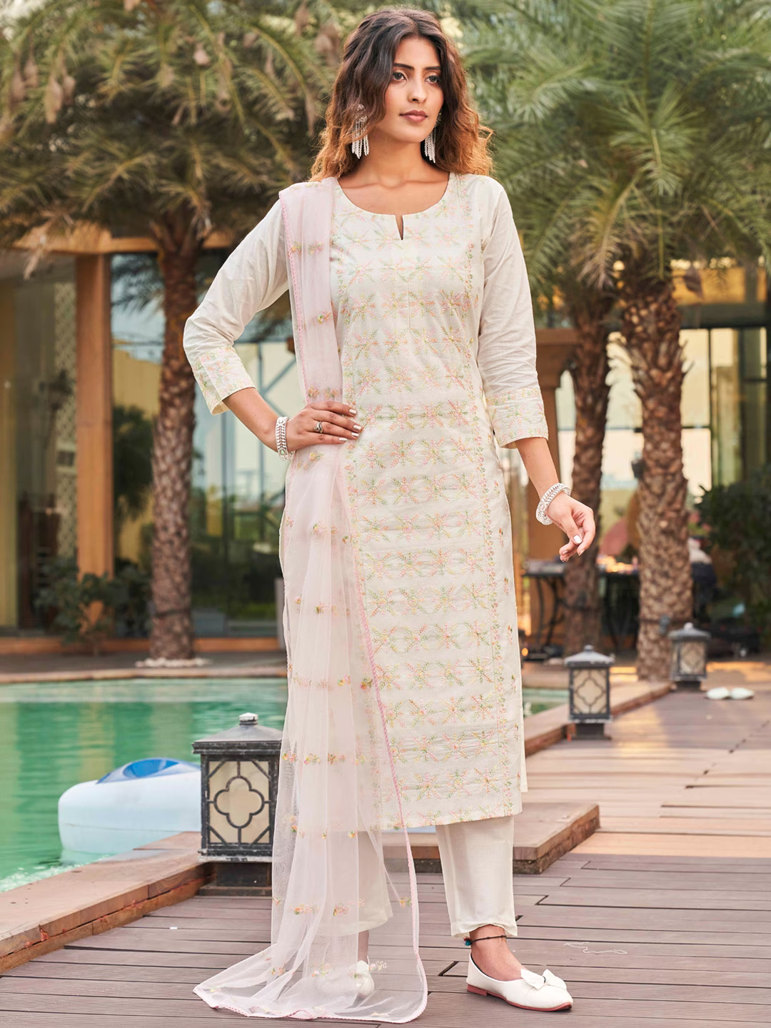 Off White & Pink Ethnic Embroidered Pure Cotton Kurta with Trousers & Dupatta