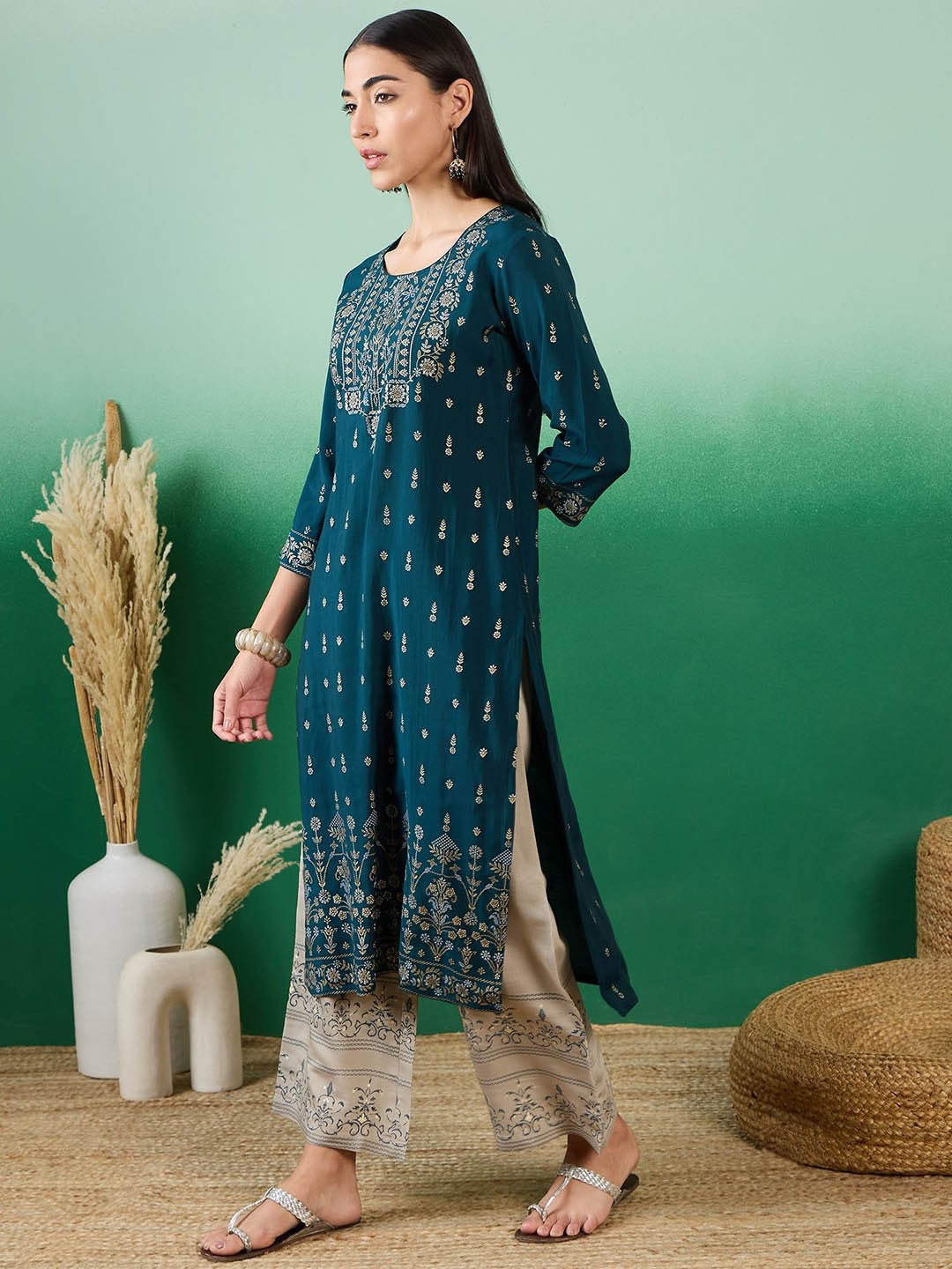 Green & White Floral Printed Straight Kurta & Palazzos