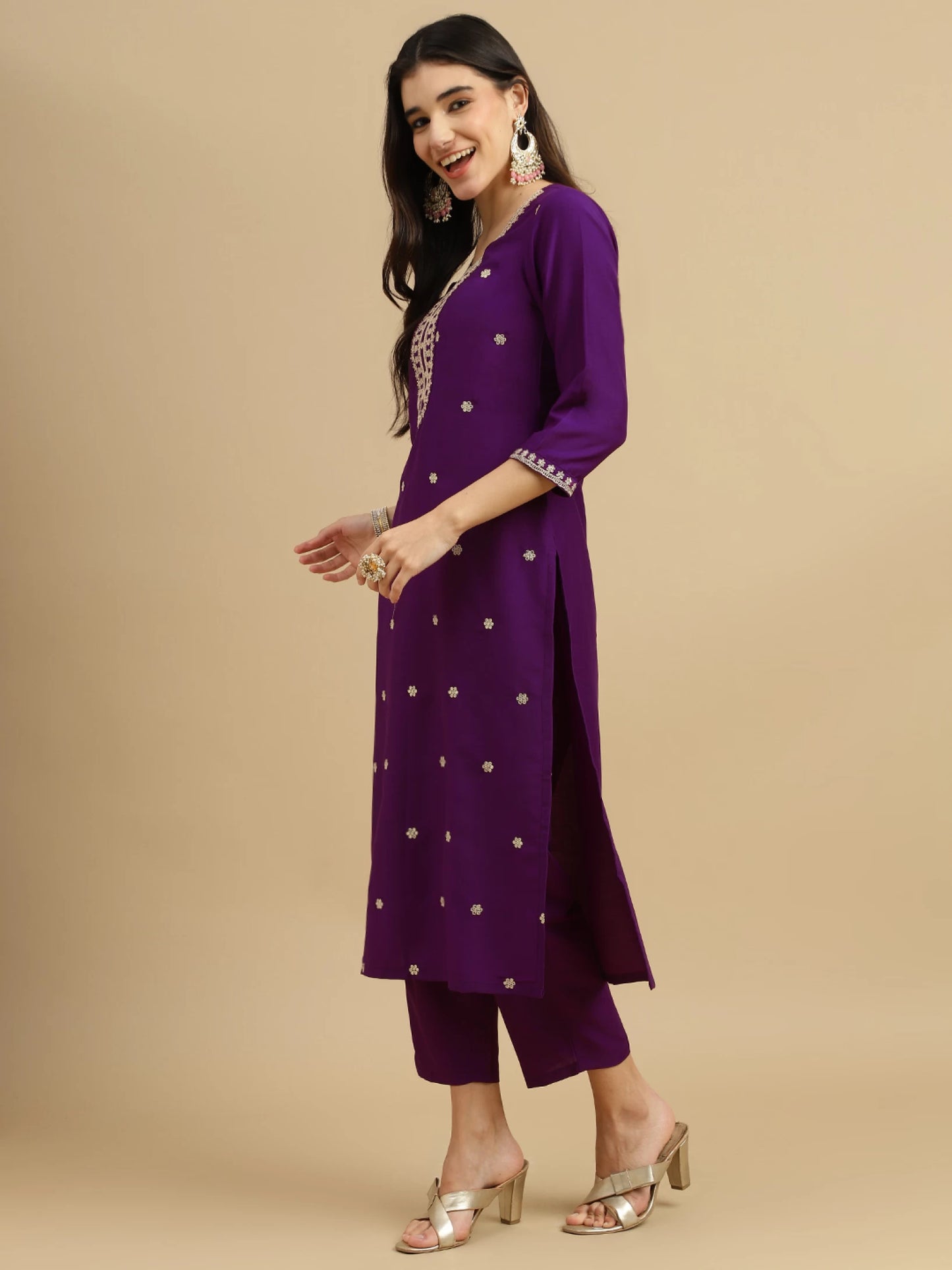 Women Silk Blend Kurta Pant Dupatta Set