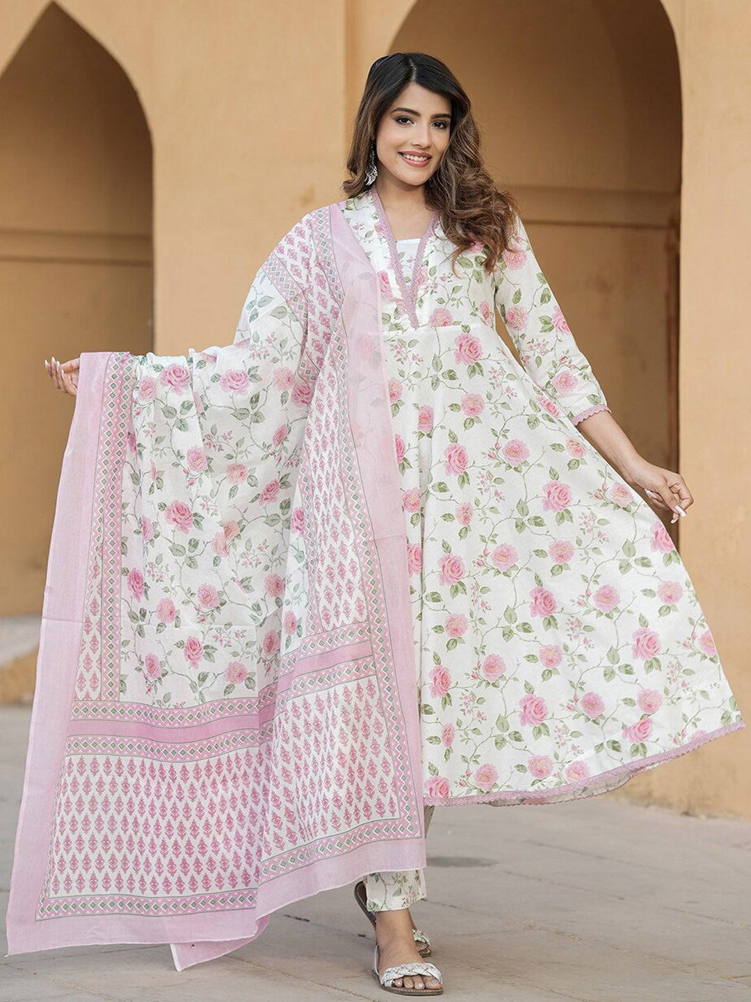 Women Floral Printed Regular Thread Work Pure Cotton Kurta with Trousers & Dupatta