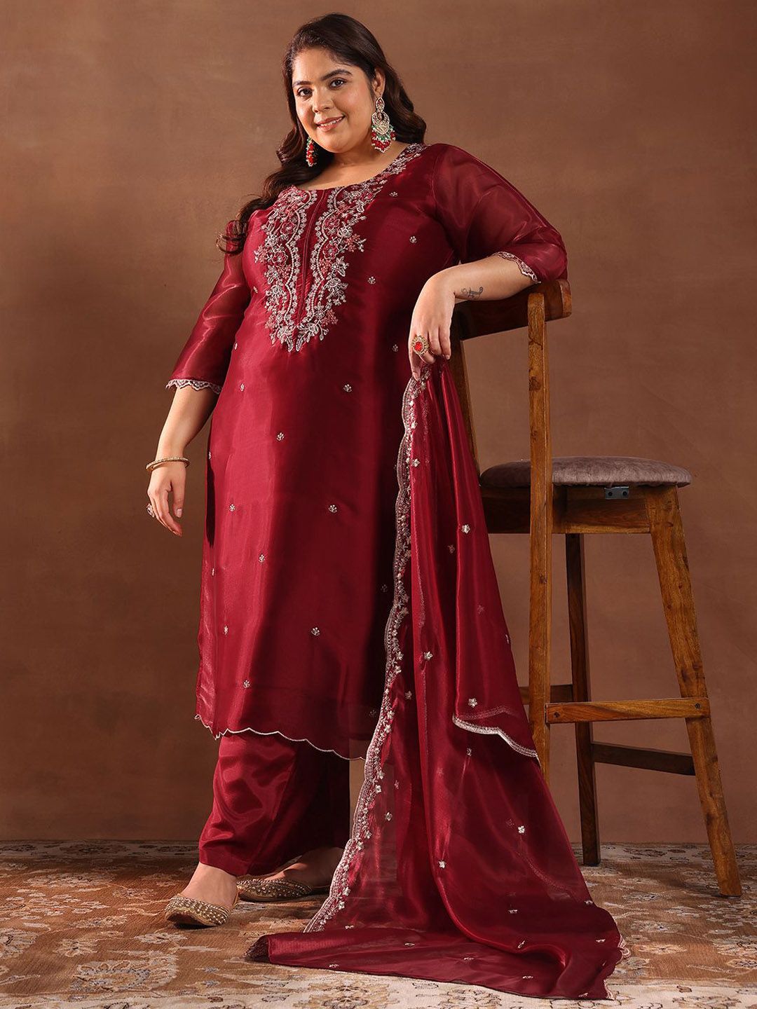 Women Plus Size Embroidered Sequinned Kurta with Trousers & Dupatta