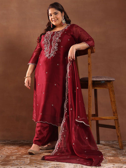 Women Plus Size Embroidered Sequinned Kurta with Trousers & Dupatta