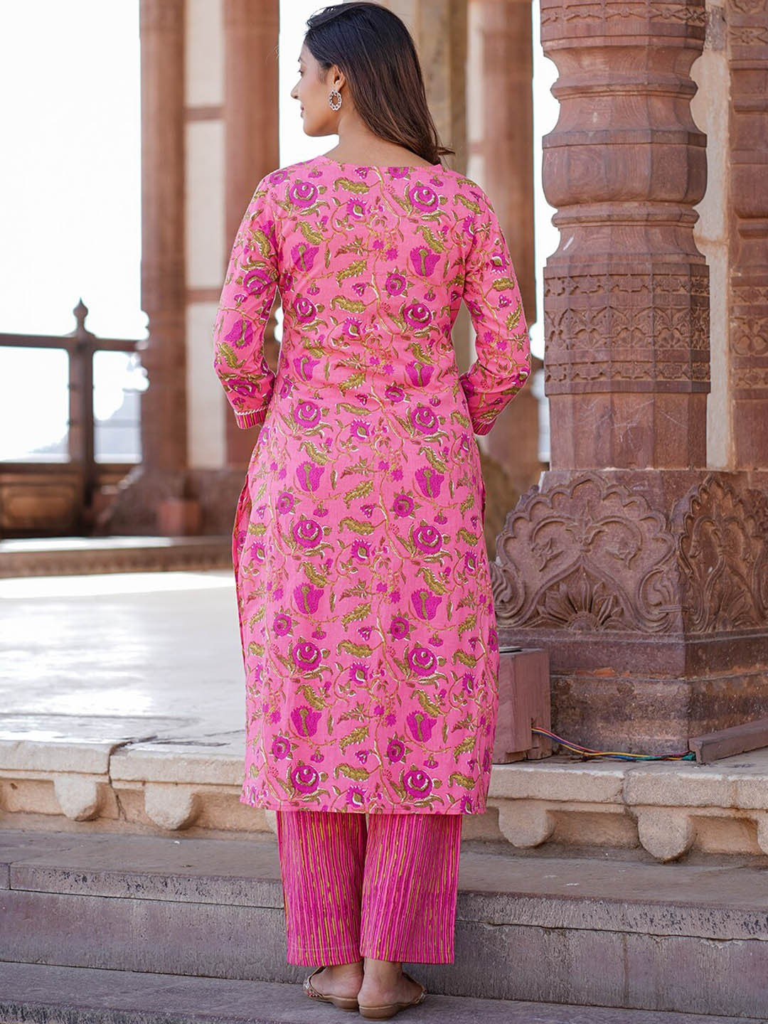 Floral Printed Pure Cotton Kurta with Trousers & With Dupatta